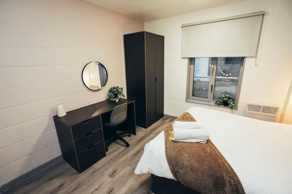 Ferienhaus 1br Centre Apt, Self Check In, Wifi, By Derbnb